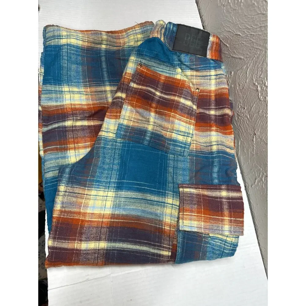 Urban Outfitters UO BDG Darren Flannel Blue & Orange Plaid‎ Cargo Pants Large